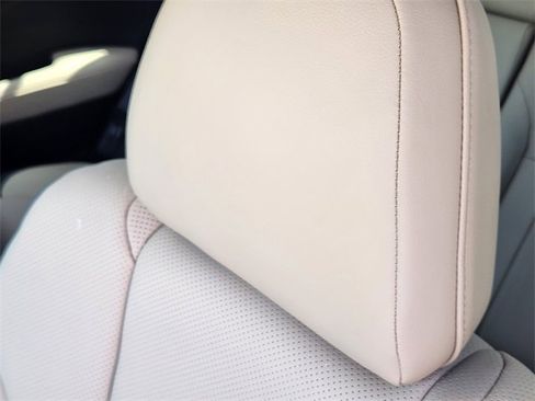 New 2025 Subaru Outback Limited image 11