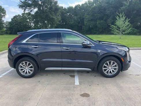 Used 2023 Cadillac XT4 Premium Luxury FWD image 8