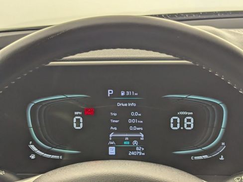 Used 2023 Kia Telluride S AWD/4WD image 17