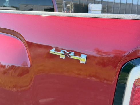 Used 2015 GMC Canyon SLE w/ SLE Convenience Package AWD/4WD image 32