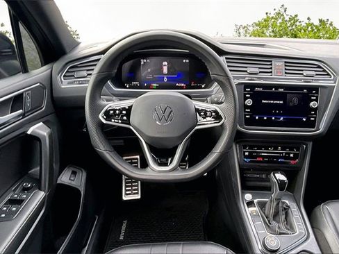 Used 2024 Volkswagen Tiguan SE R-Line w/ MDO Package, Two-Row image 5