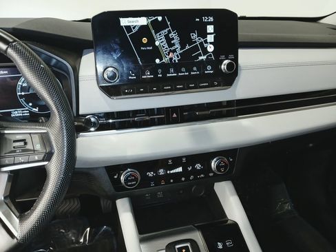 Used 2023 Mitsubishi Outlander SEL 40th Anniversary AWD/4WD image 18