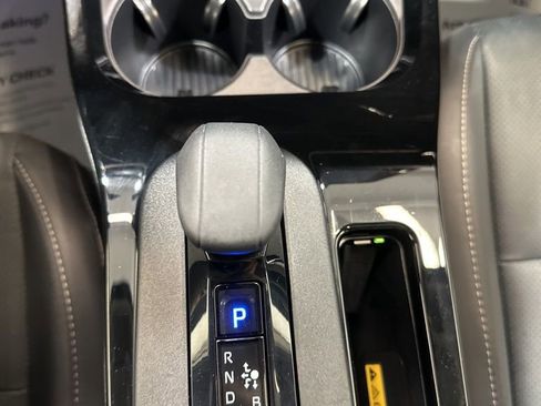 Used 2025 Toyota Prius Limited image 34