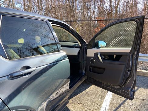 Certified 2025 Land Rover Discovery Sport S image 14