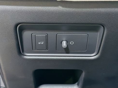 New 2026 Land Rover Discovery Dynamic SE AWD/4WD image 35