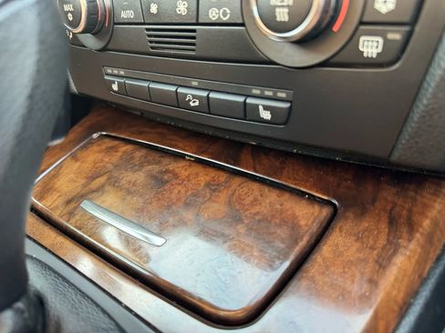 Used 2009 BMW 328i xDrive Coupe image 36