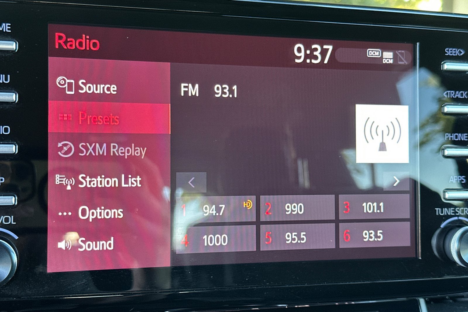 Certified 2023 Toyota Sienna XLE FWD image 23