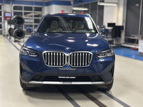 Used 2023 BMW X3 xDrive30i w/ Convenience Package image 2