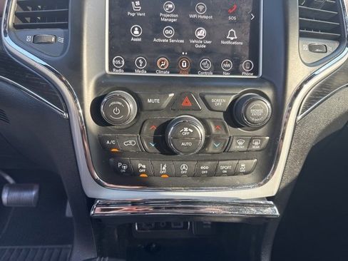 Used 2018 Jeep Grand Cherokee Summit w/ Trailer Tow Group IV image 19