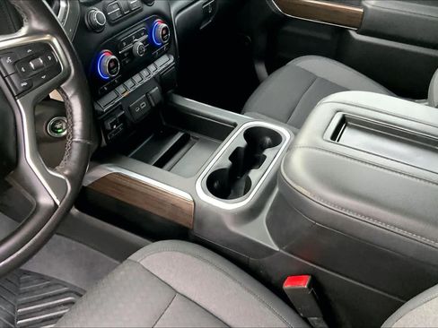 Used 2021 Chevrolet Silverado 1500 RST AWD/4WD image 16