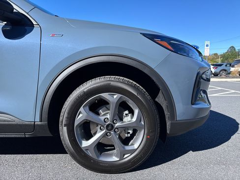 New 2026 Ford Escape ST-Line w/ Cold Weather Package image 19