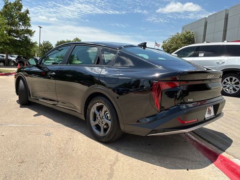 Used 2025 Kia K4 FWD image 8