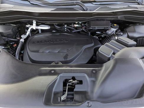 Certified 2025 Honda Passport EX-L image 23