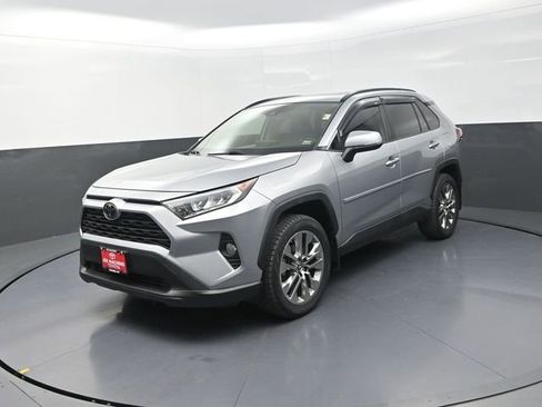 Used 2019 Toyota RAV4 XLE Premium w/ Cold Weather Package image 3