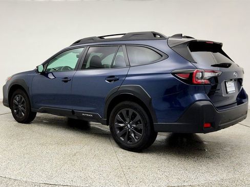 Used 2025 Subaru Outback Onyx Edition AWD/4WD image 7