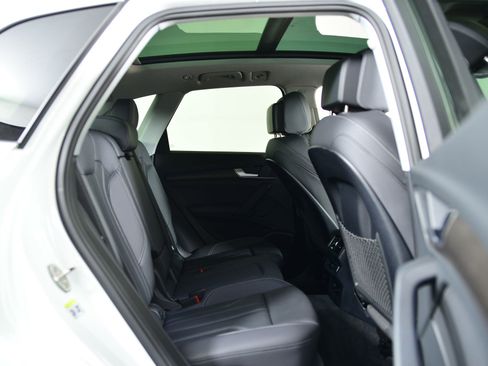 Certified 2025 Audi Q5 e Premium Plus w/ Premium Plus Package image 21