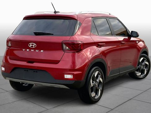 Certified 2025 Hyundai Venue Limited image 12