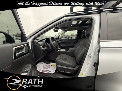 New 2026 Mitsubishi Outlander Trail Edition image 12