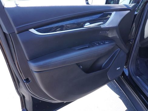 Certified 2025 Cadillac XT5 Premium Luxury image 15