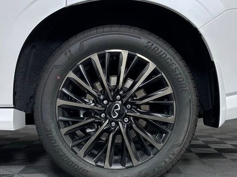 New 2026 INFINITI QX80 Autograph AWD/4WD image 11