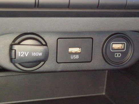 Certified 2022 Hyundai Elantra SEL image 20