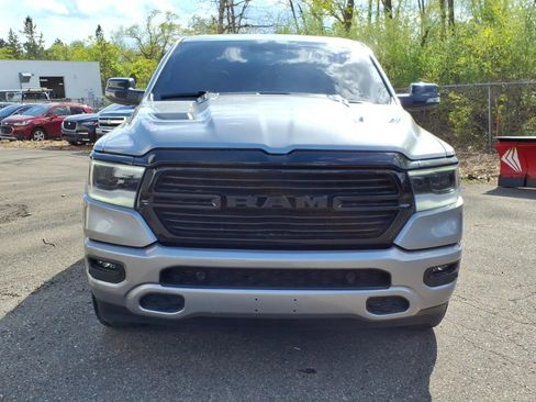 Used 2024 RAM 1500 Laramie AWD/4WD image 7