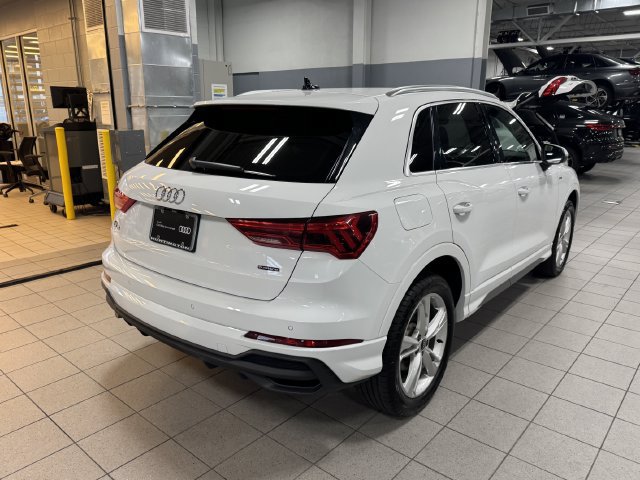 Certified 2023 Audi Q3 2.0T Premium Plus w/ Premium Plus Package AWD/4WD image 5