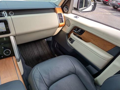 Used 2021 Land Rover Range Rover P525 Westminster Edition image 18