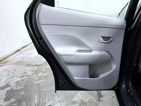 Certified 2026 Hyundai Kona SE image 18