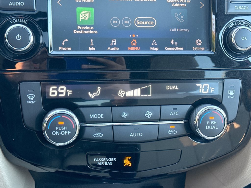 Used 2020 Nissan Rogue SL w/ Premium Package FWD image 17