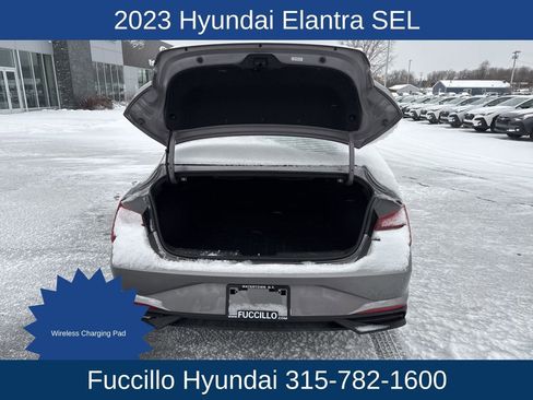 Certified 2023 Hyundai Elantra SEL w/ Convenience Package image 9