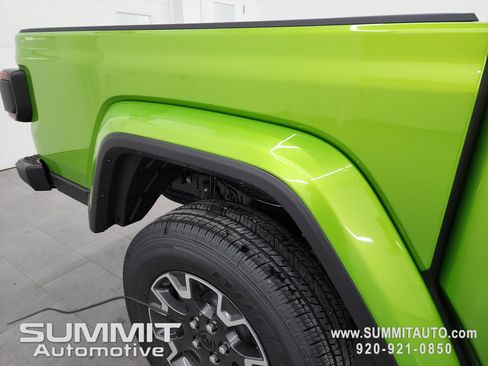 New 2026 Jeep Gladiator Sport image 25