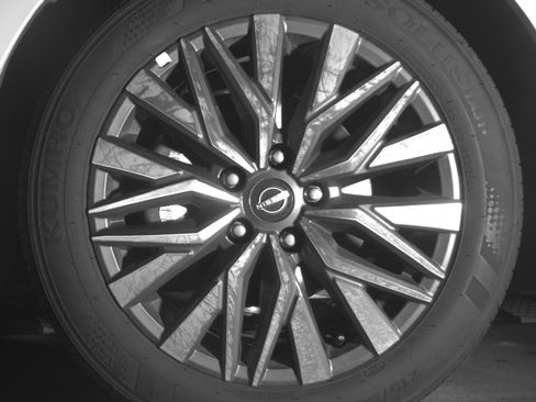 Used 2025 Nissan Altima 2.5 SV image 12