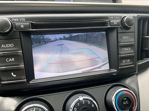 Used 2015 Toyota RAV4 LE image 29