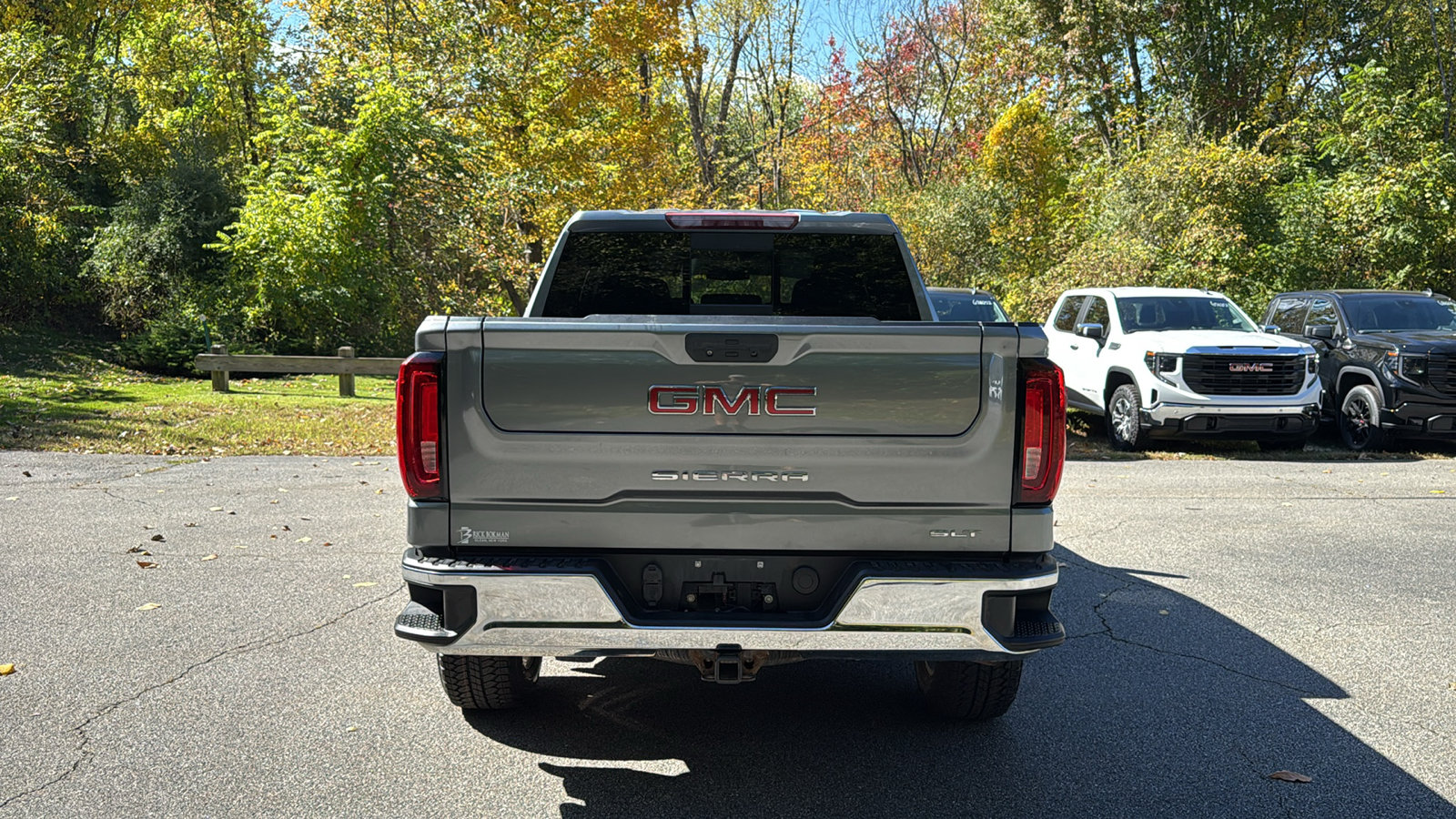Used 2021 GMC Sierra 1500 SLT w/ SLT Premium Package AWD/4WD image 7