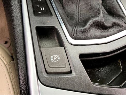 Used 2012 Cadillac SRX Premium image 33