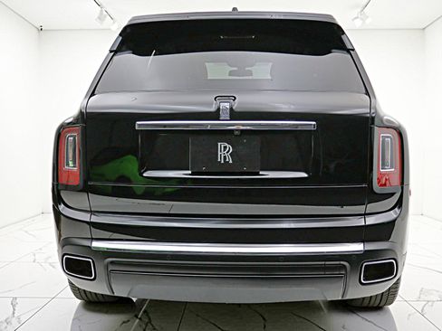 Used 2022 Rolls-Royce Cullinan AWD/4WD image 11