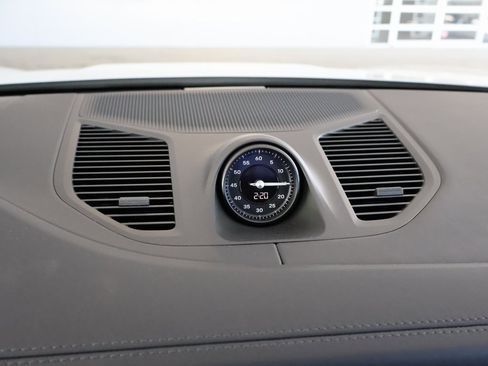 New 2025 Porsche Cayenne S image 23