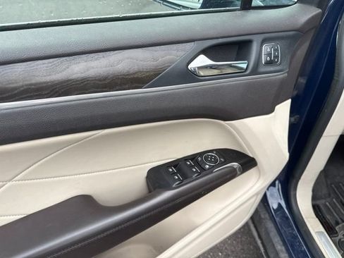 Used 2019 Lincoln MKC Reserve AWD/4WD image 9