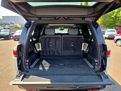 Used 2025 Rivian R1S Premium AWD/4WD image 58