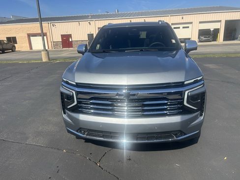 New 2026 Chevrolet Suburban Premier w/ Sun And Tow Package image 5