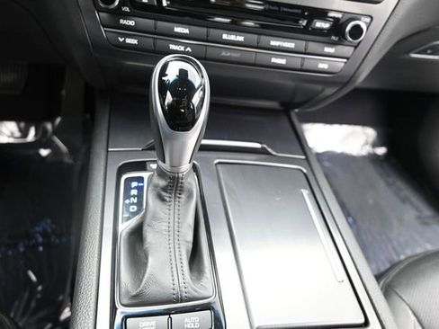 Used 2017 Genesis G80 3.8 RWD image 12