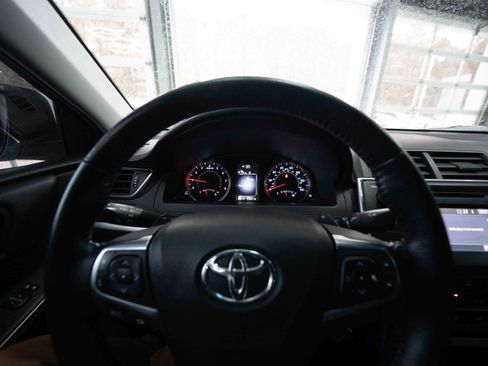 Used 2016 Toyota Camry SE image 15