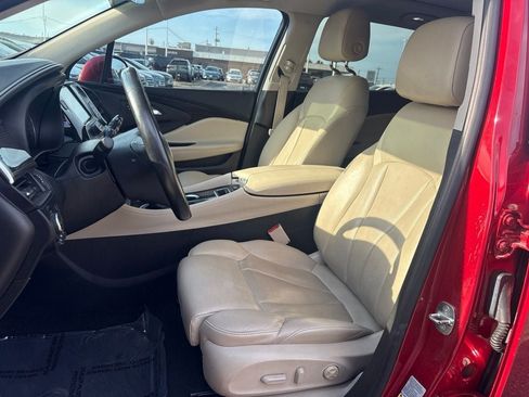 Used 2019 Buick Envision Premium AWD/4WD image 21