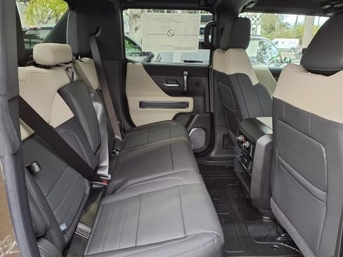 Used 2026 GMC Hummer EV 4x4 Crew Cab image 7