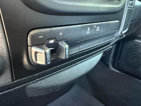 Used 2019 RAM 1500 Tradesman w/ Tradesman SXT Package AWD/4WD image 20