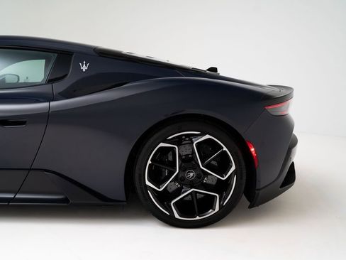 Used 2023 Maserati MC20 Coupe RWD image 10