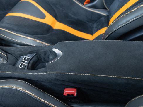 Used 2022 McLaren 720S Performance RWD image 52