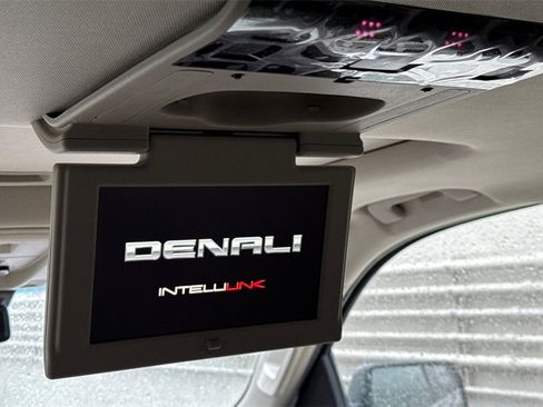 Used 2017 GMC Yukon Denali w/ Open Road Package image 16