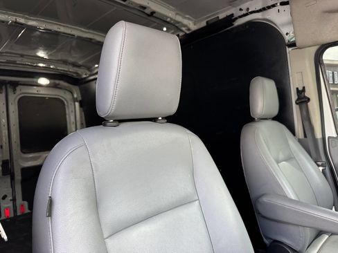 Used 2019 Ford Transit 250 130 Medium Roof RWD image 14